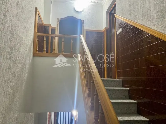 VENTA DE CASA EN SAN VICENTE DEL RASPEIG, ZONA CENTRO — 28