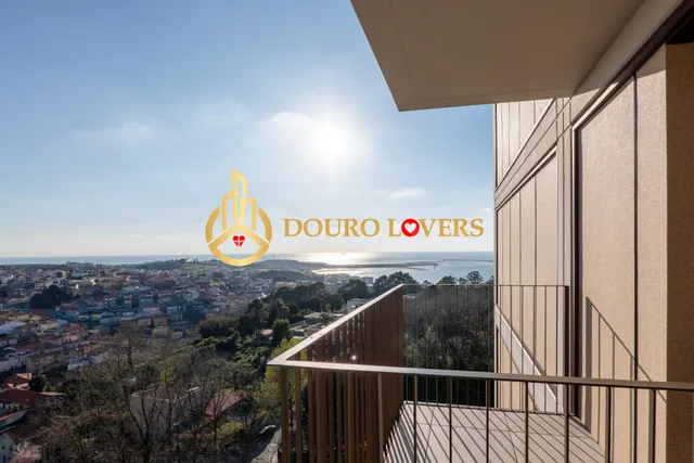 Apartamento 4 habitaciones 198m² en venta - Santa Marinha e  - foto 2