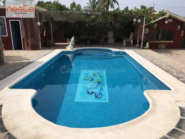 CASA CON TERRENO Y PISCINA CERCA DEL CASCO URBANO - foto 2