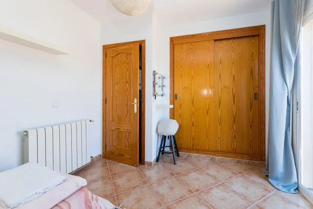 SE VENDE PAREADO EN MARRATXI — 33