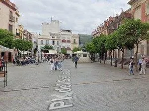 Excelente vivienda con calidades de lujo. 2 pisos unidos en  - foto 2