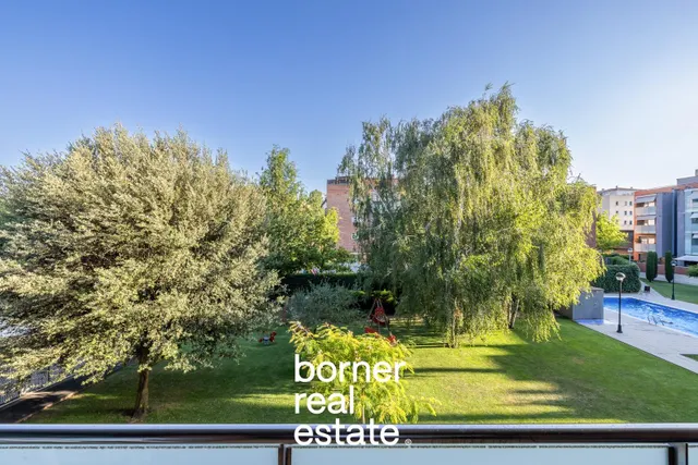 Piso en venta en Calle de Josep Puig i Cadafalch — 24