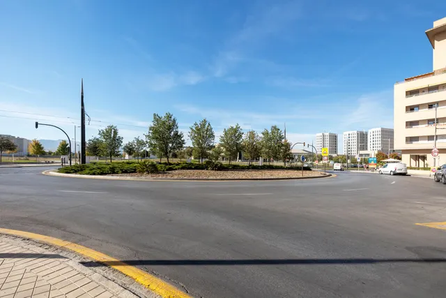 Local comercial en el Campus de la Salud — 22