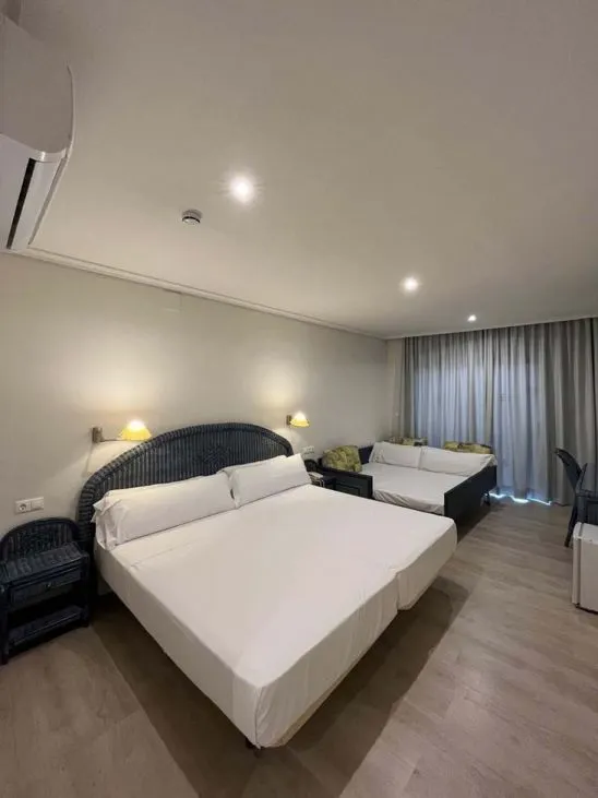 Local comercial en venta - Puebla de Vícar — 16