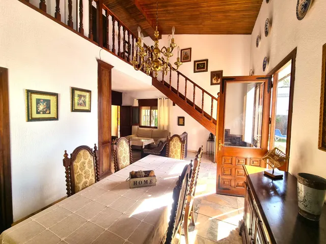 Chalet 4 habitaciones 307m² en venta - Cortes de la frontera — 6