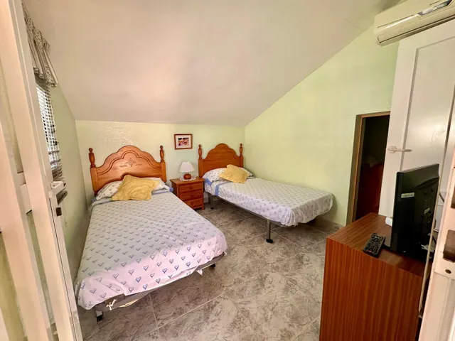 Encantadora vivienda de 3 habitaciones en Urb. La Dorada (Los Alcázares): Espacio, luz y un entorno inmejorable frente a parque — 40