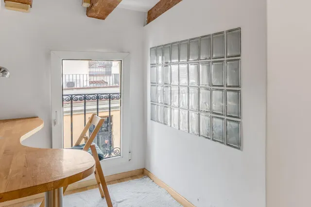 Estudio tipo Loft reformado y luminoso en el Gòtic — 13