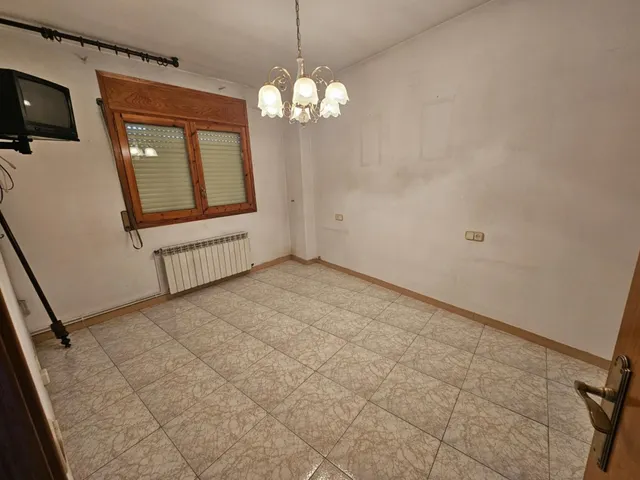 Casa con garaje, patio, balcón y terraza en Alguaire — 16
