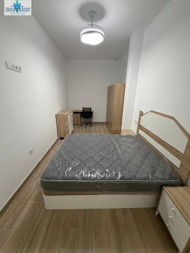 SE VENDE PISO ZONA SEMICENTRO - DEPOSITO DEL SOL - foto 5