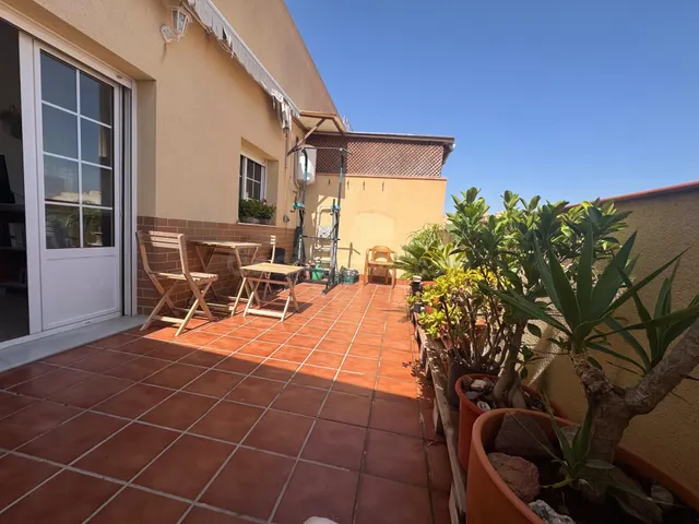 Ático reformado con gran terraza y vistas despejadas en Roqu - foto 2
