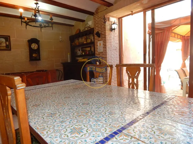 OPORTUNIDAD, CASA REFORMADA CON PISCINA Y OTRAS COMODIDADES. — 20