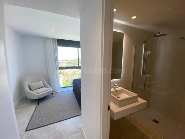 Este complejo residencial que rodea el campo de golf de Sant - foto 4