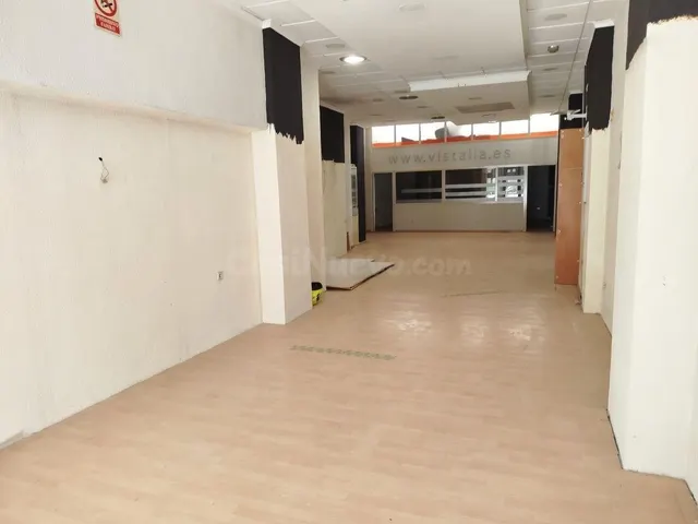 LOCAL COMERCIAL EN EL CENTRO DE LA CIUDAD ALBACETE - foto 3