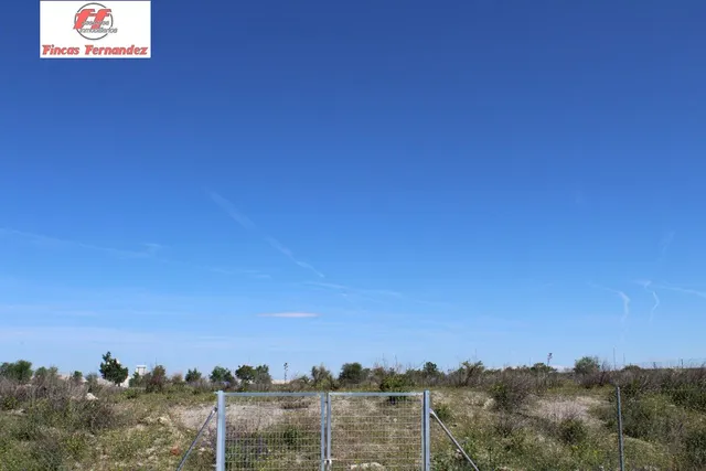 Terreno industrial a la venta en el Sector XXV de Velilla de