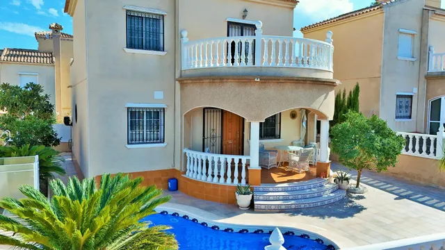 Villa 3 habitaciones 124m² en venta - Los Dolses — 35