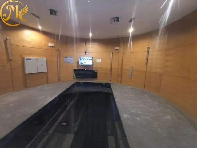 PLENO CENTRO, ZONA GUEVARA. APARCAMIENTO AUTOMÁTICO. — 9