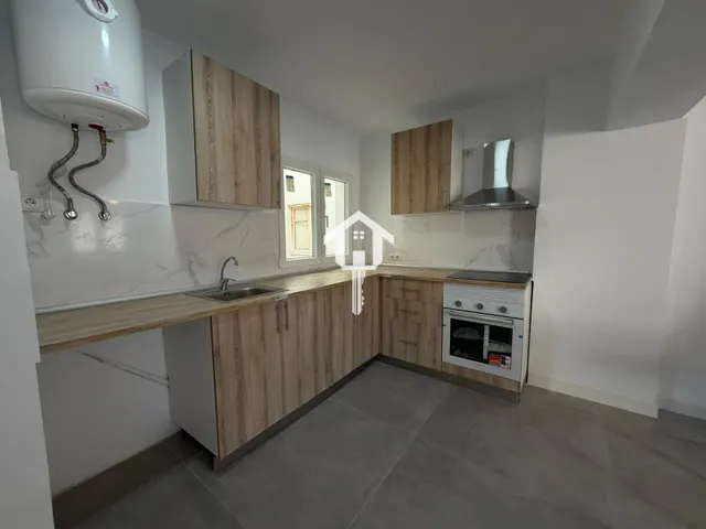 Piso en venta en Alicante, 109m2, 3 habitaciones, 1 baño completo, segunda planta con ascensor en la zona de carolinas bajas. — 22