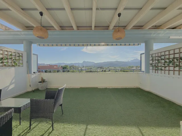Dúplex en la playa de Gandía con terraza privada, garaje y l