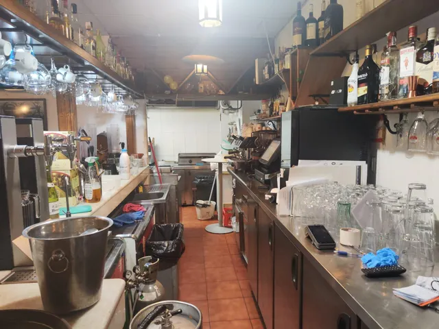 Se Traspasa Bar en pleno funcionamiento — 8