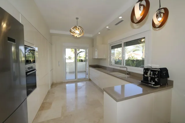 Villa de Lujo a pie de playa en la Zenia, Orihuela Costa — 10