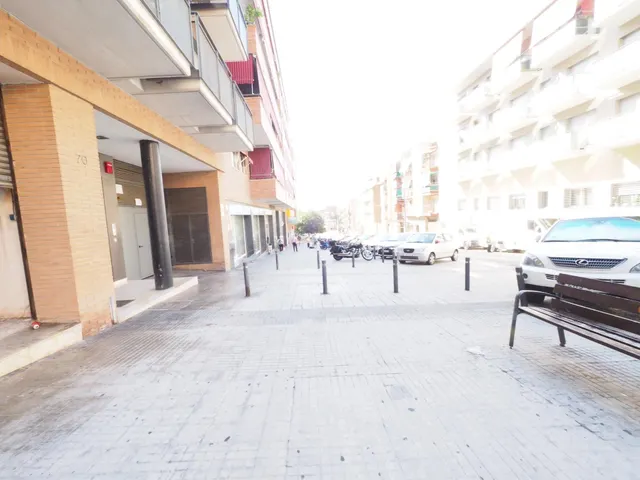 Se vende local comercial en Santa Coloma de gramanet — 10