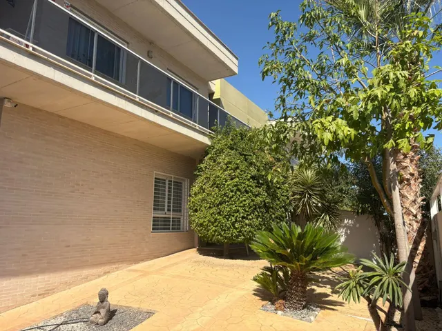 CHALET PAREADO EN MUTXAMEL (ALICANTE) — 32