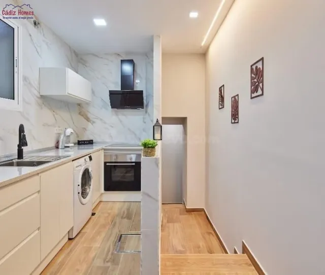 Vivienda a escasos metros del teatro falla — 5