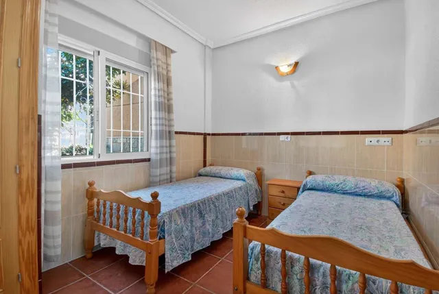 Villa 5 habitaciones 256m² en venta - LA PUNTICA — 27