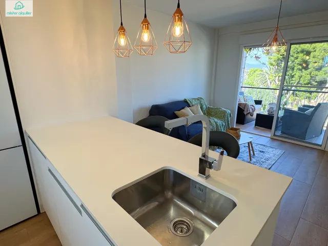 APARTAMENTO DE LUJO RECIÉN REFORMADO EN EL CAMPELLO ENTRE SAN JUAN PUEBLO Y PLAYA — 50