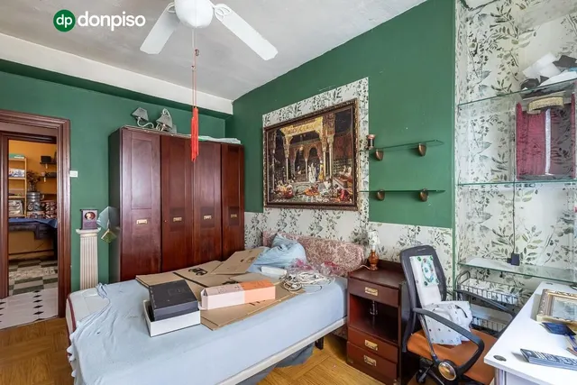 AMPLIO PISO JUNTO GRAN CAPITAN — 13