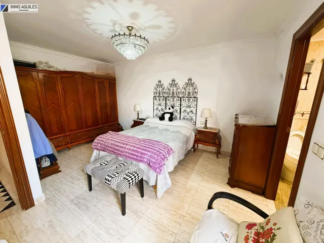 Amplia Casa en Zaidín, Granada - Oportunidad Única — 17