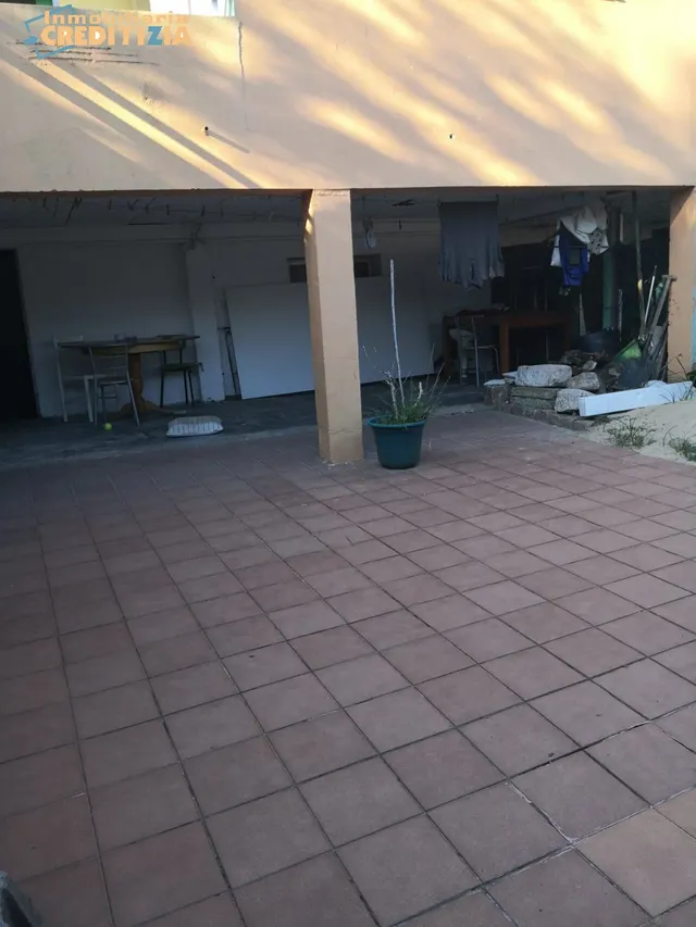 CASA CON TERRAZA Y PISO - foto 5