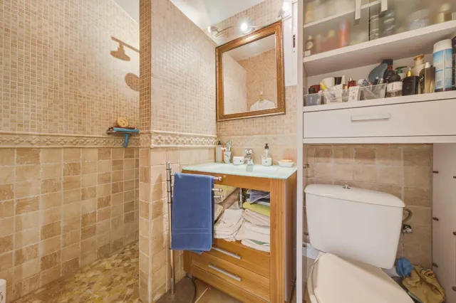 Casa con piscina y gran privacidad en parcela de 1.000 m2 — 31