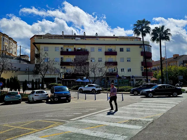 Coin: Se vende magnifico Piso con 3 dormitorios, trastero y 