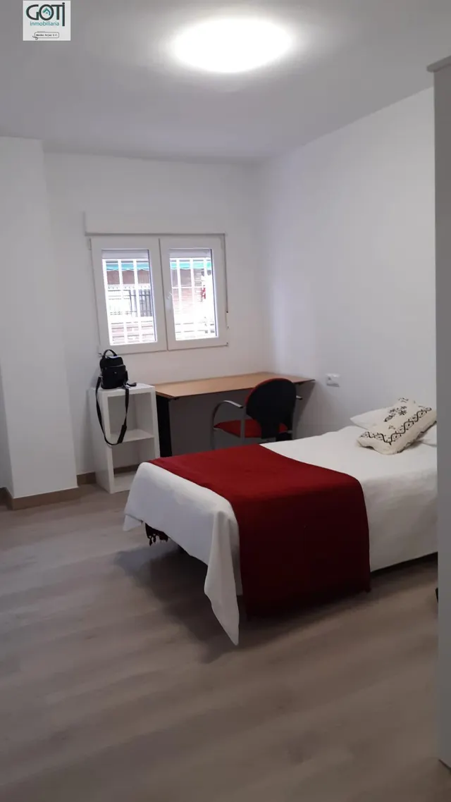 PISAZO ESTUDIANTES AL MEJOR PRECIO — 10