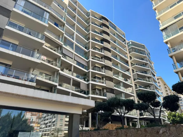 Piso de esquina en planta alta con terraza, garaje y trastero en La Cala de Villajoyosa — 22