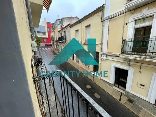 ¡CASA EN VENTA EN LA PARTE ANTIGUA DE CÁCERES! ✨