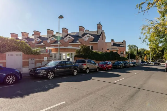 Chalet Adosado en Pozuelo De Alarcón — 52