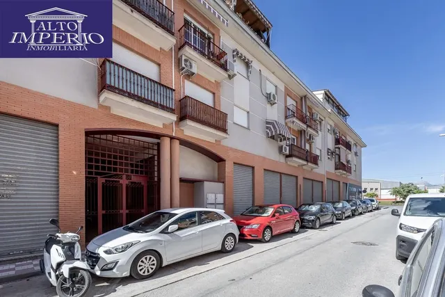 PISO CON GARAJE EN ALBOLOTE — 27