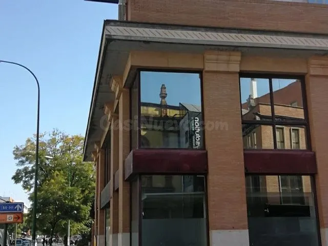 Garaje 28m² en venta - Luis Montoto - Santa Justa - foto 2