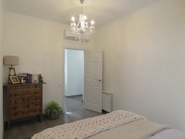 Piso recién reformado en AVENIDAS - CENTRO — 23