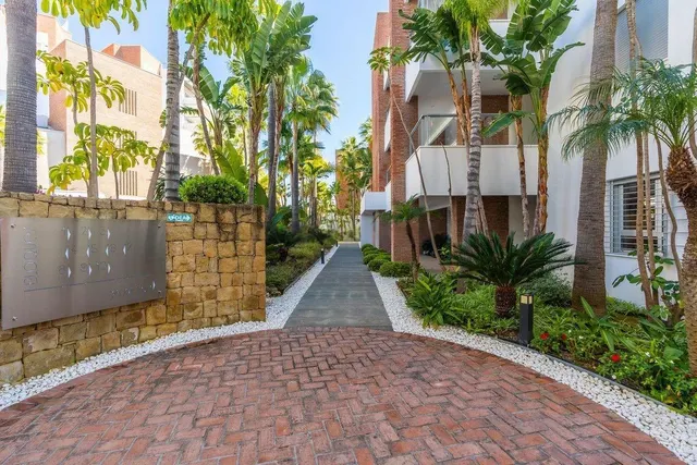 Apartamento de lujo con vistas al mar en Los Arqueros Golf — 16