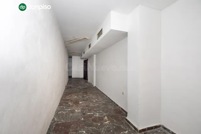 Local comercial junto a calle Alhamar. Ideal para oficina, d - foto 4