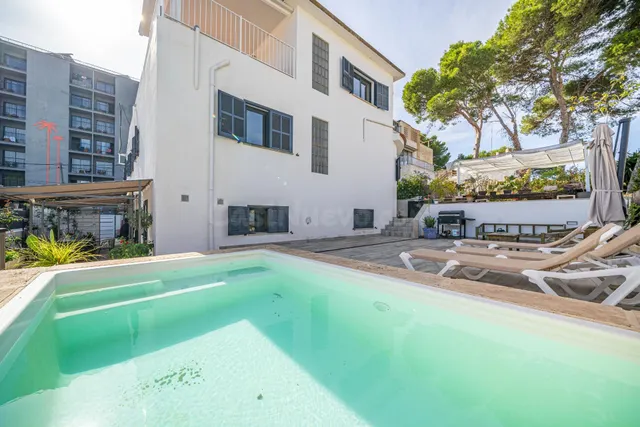 Chalet reformado con piscina, dos apartamentos independientes y garaje en Las Maravillas — 4