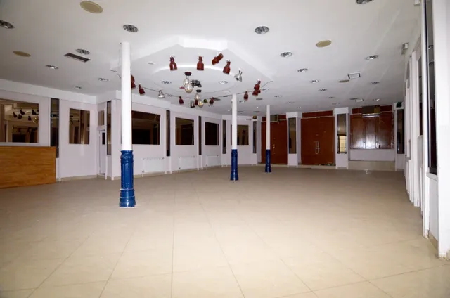 Urbis te ofrece un local comercial en venta en Béjar, Salamanca. — 9