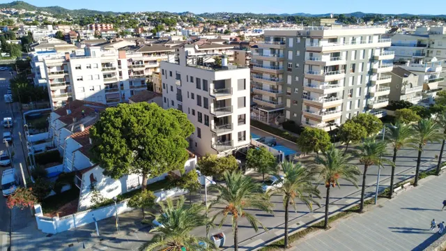 Vivir frente al mediterráneo: exclusivo piso en primera línea de mar en calafell — 28