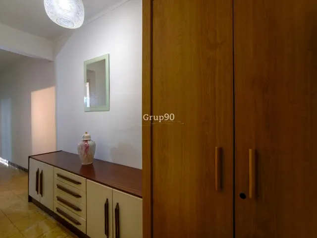Piso económico con balcón en Plaza del Treball (Lleida) — 32