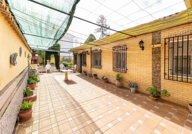 Espectacular chalet independiente con piscina en Alfacar — 11