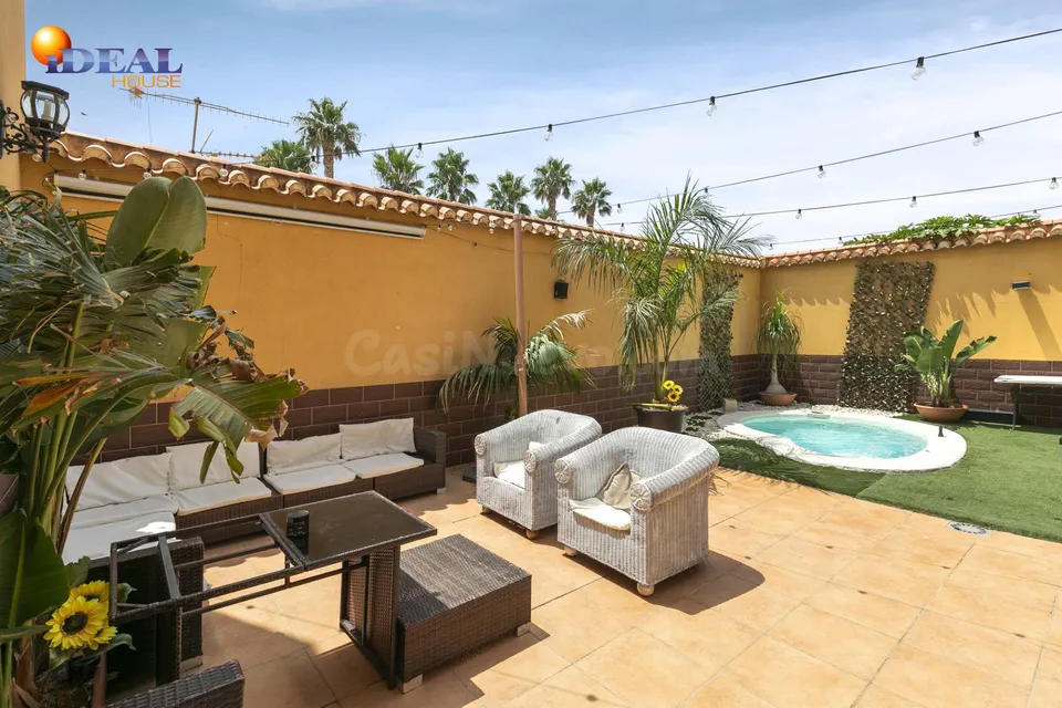 Espectacular casa con piscina a 15 minutos de la playa