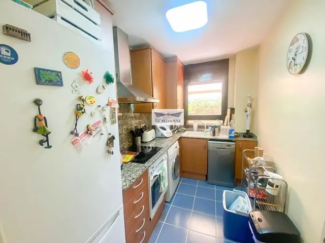 Fantastica planta baja reformada con jardín de 60m2 y parkin - foto 5